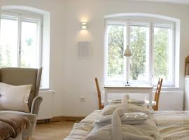 Gr&uuml;ne Wiese - G&auml;ste-Minibungalow in der Ederm&uuml;hle, nh&agrave; nghỉ dưỡng gần biển ở Grosspertholz