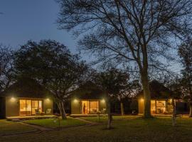 Xanatseni Private Camp, hotel em Klaserie Private Nature Reserve