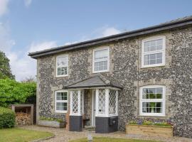 Beck Cottage, holiday home in Mildenhall