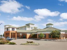Royal Hotel Edmonton Airport Trademark Collection By Wyndham, hotel near Edmonton International Airport - YEG, 