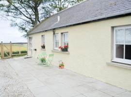 Mansefield Cottage, hotel con estacionamiento en Boyndie