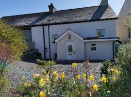 Hillside Farm Cottage, pet-friendly hotel in Grange Over Sands