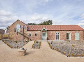 The Stables Cottage, hotel dengan parking di Yedingham