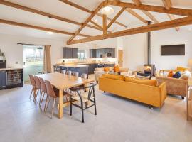 Wold's View Cottage, holiday home in Yedingham