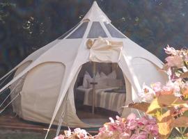 Glamping Altes Pastorat, luxe tent in Barmstedt