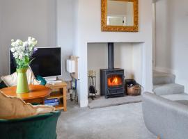 Old Reading Room, holiday rental in Cotehill