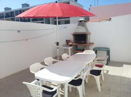 Casa Rosa: Monte Gordo'da bir otel