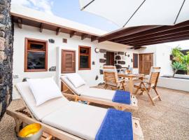 Casa Margarita 4, hotel v destinaci Mala