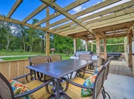 Take 5 Retreat with Hot Tub Relax, Rest, Refresh!