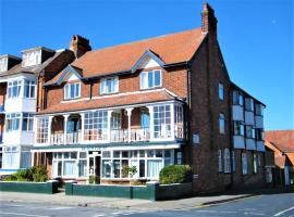 Beach Court Holiday Apartments, hotel Skegnessben