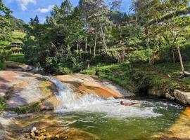 Pura vida alojamiento, hotel di Barbosa