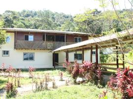 Candurumy Lodge, cabin in Tena