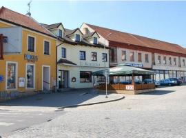 Hotel u Koníčka, hotel Dačicében