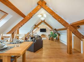 The Barn At Whitefields, holiday rental in Walcot