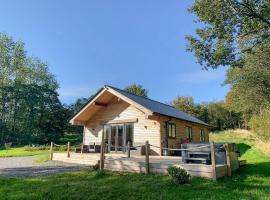 Cadno - Uk32825, holiday home in Cwrt-newydd