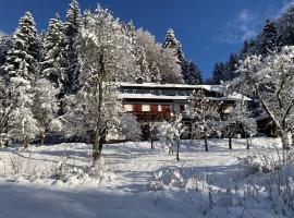 Beim Talschuster, hotel with pools in Scheffau am Wilden Kaiser