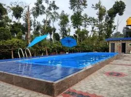GiriDarshini Homestay - Pool, Falls, 3BH, Home Food & Estate