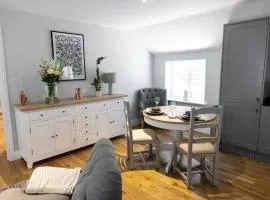 The Unicorn (Apartments)