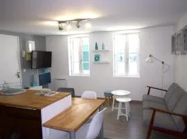 Cosy Apartment In The Center Of La Flotte