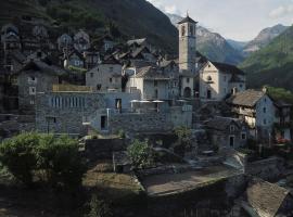 Corippo Albergo Diffuso, hôtel  près de : Lavertezzo Roman Bridge