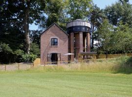 The Pump House, hotel with parking in Kiddemore Green