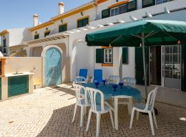 Wonderful Algarvinian Home by LovelyStay, apartman u gradu 'Vila Nova De Cacela'