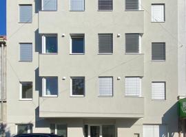 STAD10 - Apartments very close to subway U2 Stadlau, hotel near METAStadt, Vienna