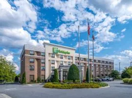 Holiday Inn Greensboro Coliseum, an IHG Hotel