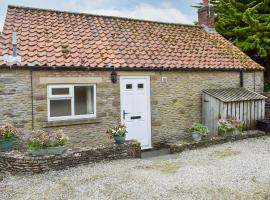 Blacksmiths Cottage, hotel with parking in Gillamoor