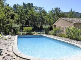 holiday home, Ménerbes, hótel í Ménerbes