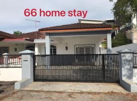66 Semi-D Homestay – hotel w mieście Teluk Intan