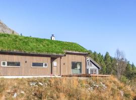 Gorgeous Home In Rysstad With House A Mountain View, cheap hotel in Rysstad