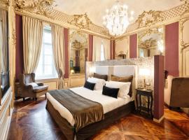 Palazzo Del Carretto-Art Apartments and Guesthouse, hotelli Torinossa lähellä maamerkkiä Giuseppe Verdin konservatorio