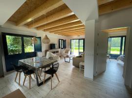 Grandes Duplex nuevos con Jardin y Barbacoa - 3 llaves, Los Gayoles Rural, hotel sa Castropol