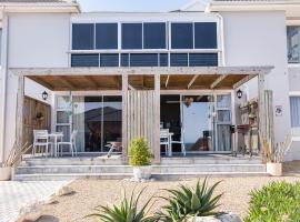 21 ON BAKOOND: Yzerfontein şehrinde bir otel