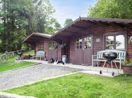 Alpaca Hideaway - Uk35188, hotel with parking in Newtown