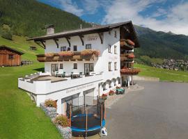 Landhaus Strolz, bed and breakfast en Sankt Anton am Arlberg
