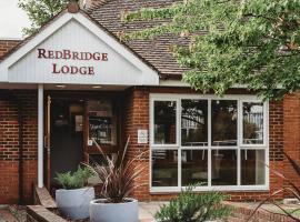 Redbridge Lodge, hotel in Ilford