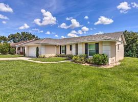 Family-Friendly Home about 12 Mi to Disney and Universal, villa in Orlando