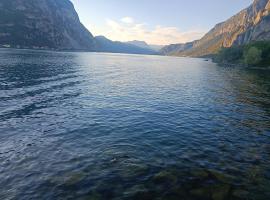 Maison de Carmen, hotel em Abbadia Lariana