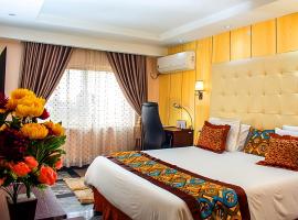Golden Tulip Garden City Hotel - Rivotel, hotelli kohteessa Port Harcourt