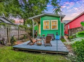 Quaint Modern Downtown Cottage