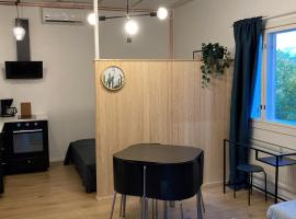 Hurmaava vierassviitti hyv&auml;ll&auml; sijainnilla!