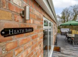 Heath Barn، كوخ في Suckley