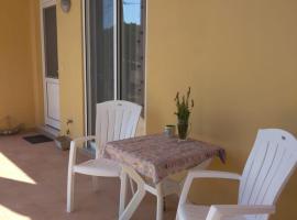 Garden View Appartment (Thanasis), vacation rental in Kalavárda