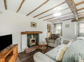 Wrens Beck Cottage, hotel with parking in Ousby