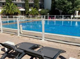 Hotel Résidence Anglet Biarritz-Parme, ξενοδοχείο στο Ανγκλέ