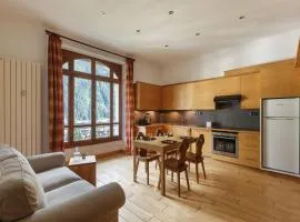 Central Majestic Apartment Near Skiing - Happy Rentals