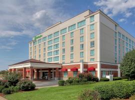 Holiday Inn University Plaza-Bowling Green, an IHG Hotel, hotel near Capitol Arts Center, Bowling Green