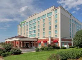 Holiday Inn University Plaza-Bowling Green by IHG